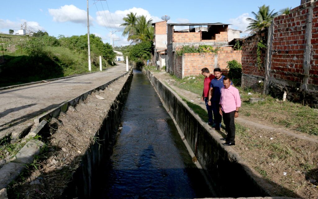 Limpeza do Canal do Bairro Irmã Dulce