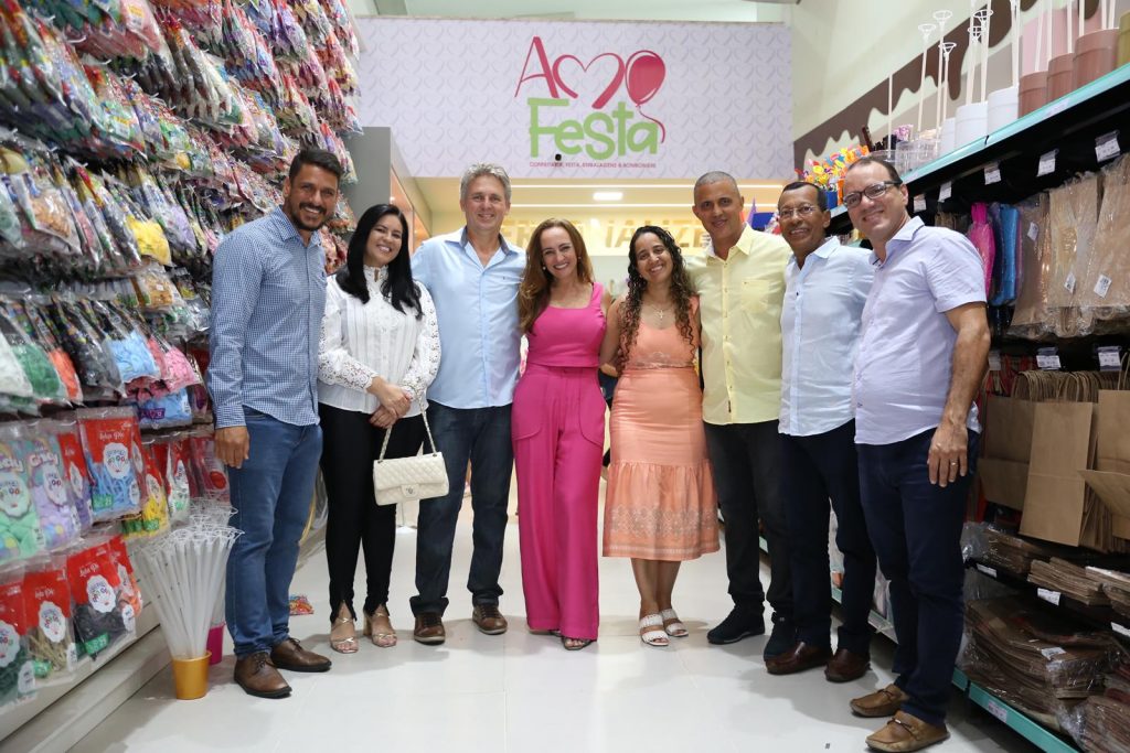 Inauguração da Loja Amo Festa em SAJ
